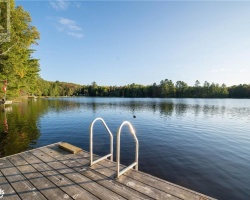 Cottage for Sale on Palette Lake