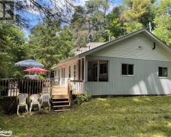 Cottage for Sale on Doe Lake