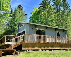 Cottage for Sale on Gooderham Lake