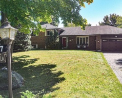 Cottage for Sale on Lake Simcoe