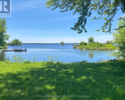 Cottage for Sale on Lake St. John