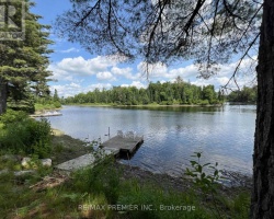 Cottage for Sale on Muskoka River