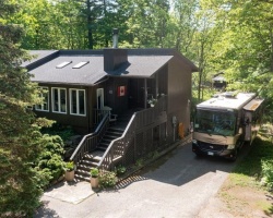 Property for Sale on 2517 Honey Harbour Road, Honey Harbour