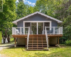 Cottage for Sale on Muskoka River