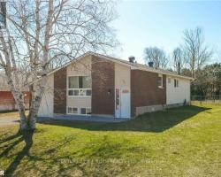 Property for Sale on 465 MCPHEE BLVD, Tay