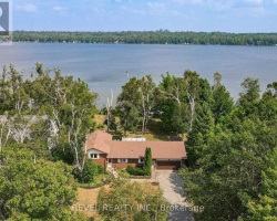 Cottage for Sale on Canal Lake