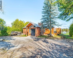 Cottage for Sale on Mitchell Lake