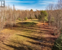 Cottage for Sale on Trooper Lake