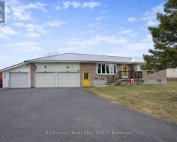 Property for Sale on 8315 93 HIGHWAY, Tiny