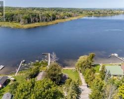 Cottage for Sale on Georgian Lake