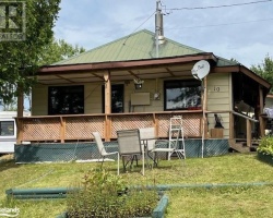 Cottage for Sale on Jenkins Creek