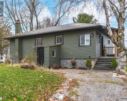 Cottage for Sale on Lake St. John