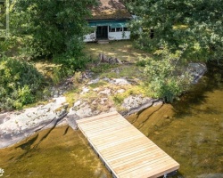 Cottage for Sale on Gloucester Pool