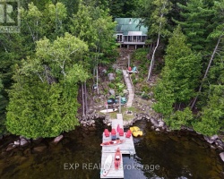 Cottage for Sale on Lake Fortescue