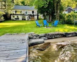 Cottage for Sale on Skeleton Lake