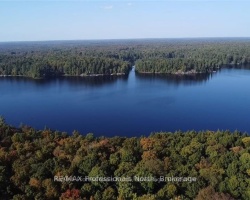 Cottage for Sale on Prospect Lake