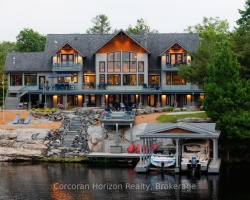 Cottage for Sale on Gloucester Pool