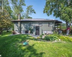 Cottage for Sale on Lake St. John