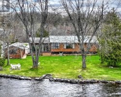Cottage for Sale on Sturgeon Lake
