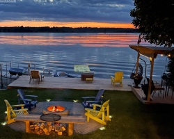 Cottage for Sale on Canal Lake