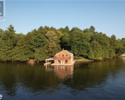 Cottage for Sale on Indian River