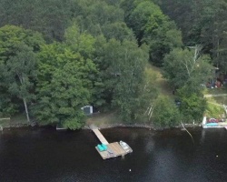 Cottage for Sale on Bob Lake