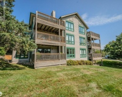 Cottage for Sale on Peninsula Lake