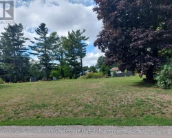 Cottage for Sale on Dalrymple Lake