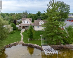 Cottage for Sale on Cameron Lake