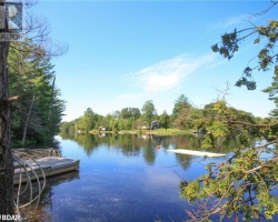 Cottage for Sale on Severn Lake