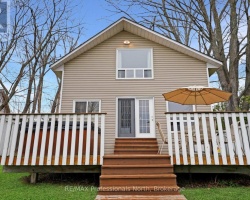 Cottage for Sale on Shadow Lake