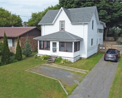 Property for Sale on 52 Miller Street, Parry Sound