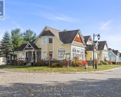 Cottage for Sale on Muskoka River