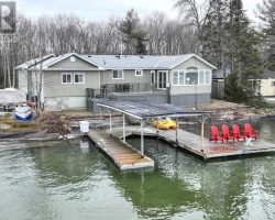 Cottage for Sale on Lake Couchiching
