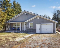 Cottage for Sale on Sturgeon Lake