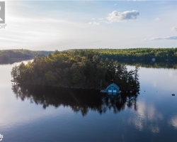 Cottage for Sale on Lake Rosseau