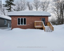 Property for Sale on 141 Pine Street W, Gravenhurst