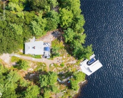 Cottage for Sale on Silver Lake