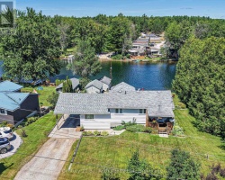 Cottage for Sale on Severn River