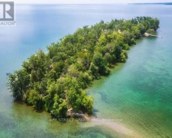 Cottage for Sale on Lake Simcoe