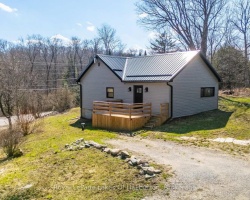 Property for Sale on 10531 COUNTY ROAD 503, Highlands East (Glamorgan)
