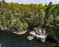 Cottage for Sale on Lake Rosseau