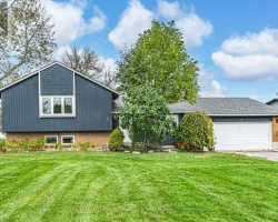 Property for Sale on 7 SANDLEWOOD TRAIL, 