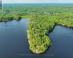 Cottage for Sale on Kahshe Lake