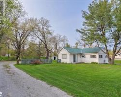 Cottage for Sale on Sturgeon River