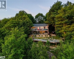 Cottage for Sale on Boshkung Lake