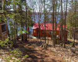 Cottage for Sale on Blackwater Lake
