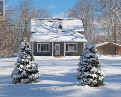 Cottage for Sale on Matchedash Lake