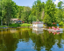 Cottage for Sale on Little Boshkung Lake