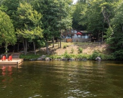 Cottage for Sale on Lake Of Bays